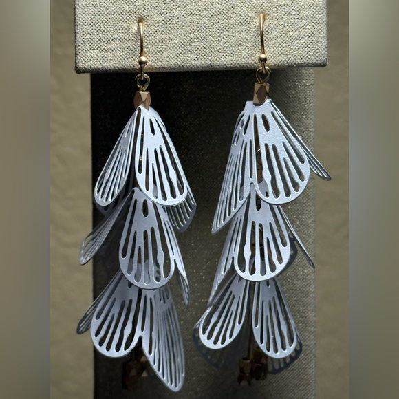 Southern Living Gold and White wing shape Earrings - Picture 2 of 4